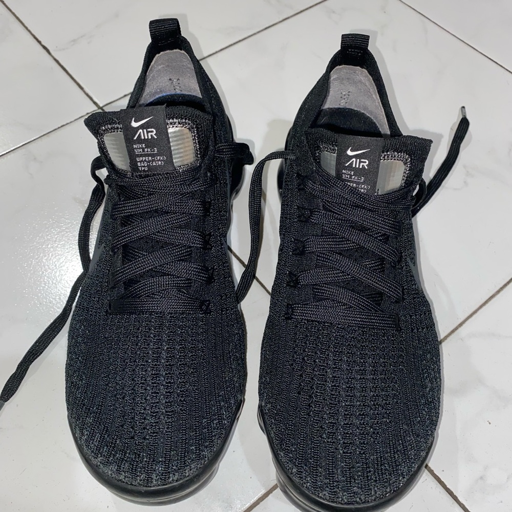 RARE Nike Vapormax Flyknit BLACK sneaker